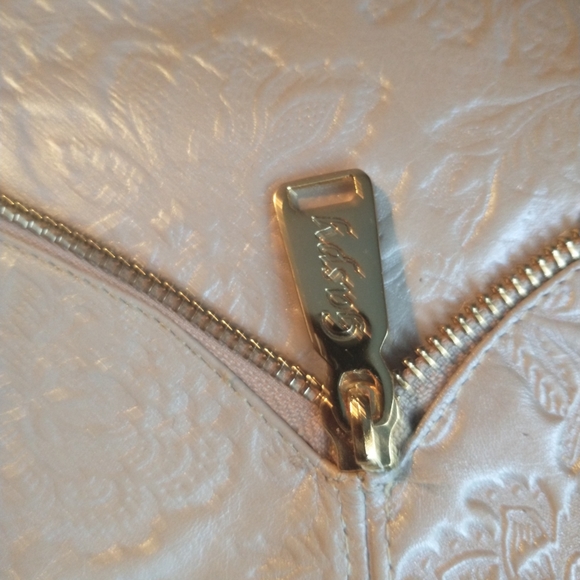 STUNNING AND UNIQUE "GASPY" LEATHER HANDBAG "MOLLY" CREAM COLOR. - Picture 14 of 16